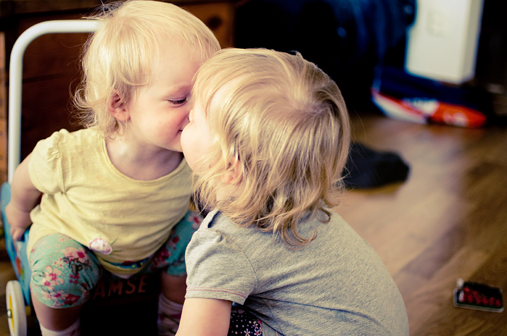 Kiss